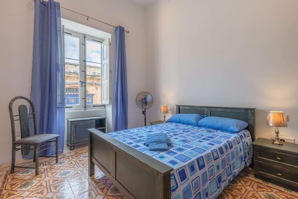 Spacious 4-Bedrooms Townhouse In Tas-Sliema Bagian luar foto