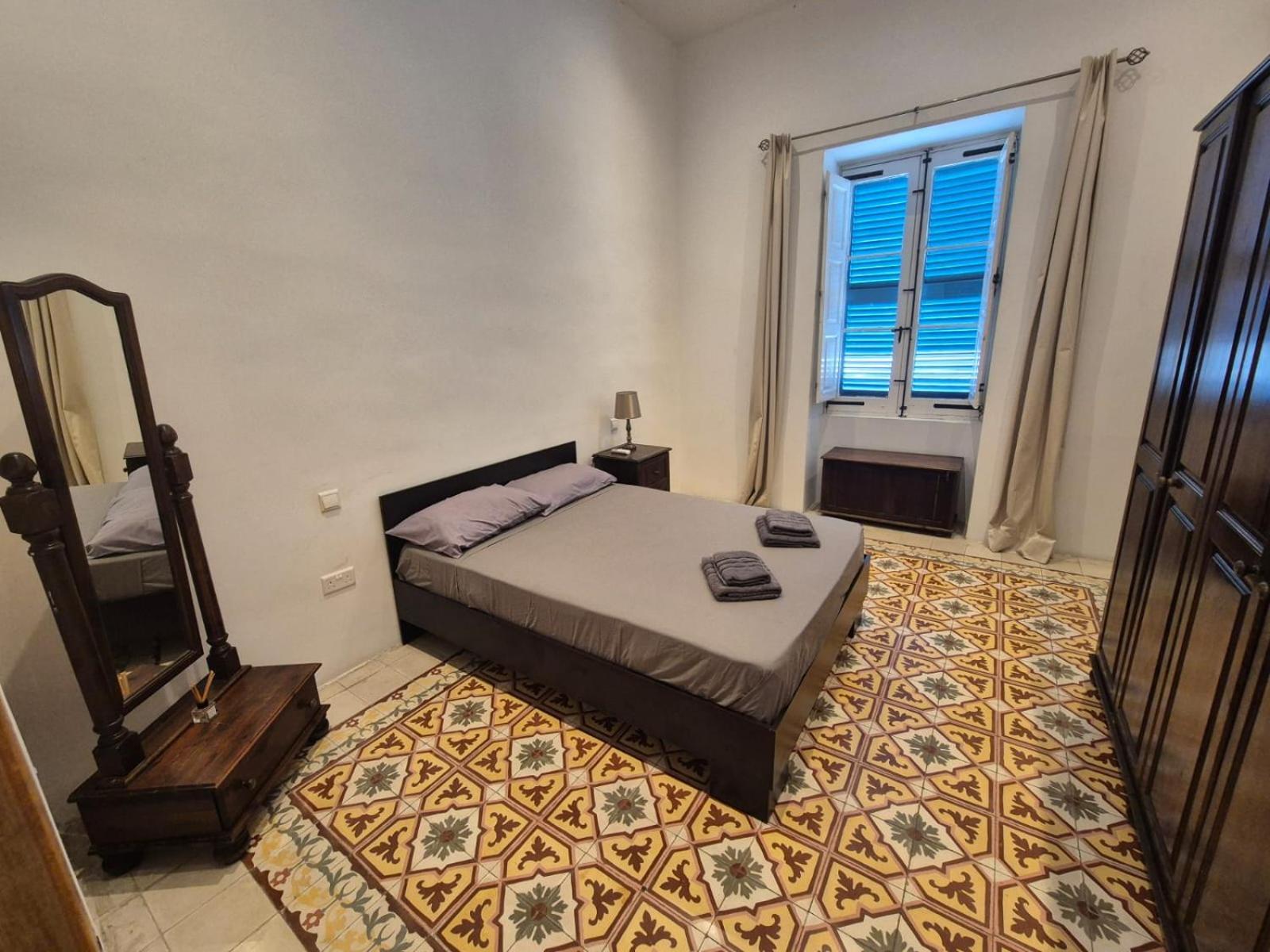 Spacious 4-Bedrooms Townhouse In Tas-Sliema Bagian luar foto